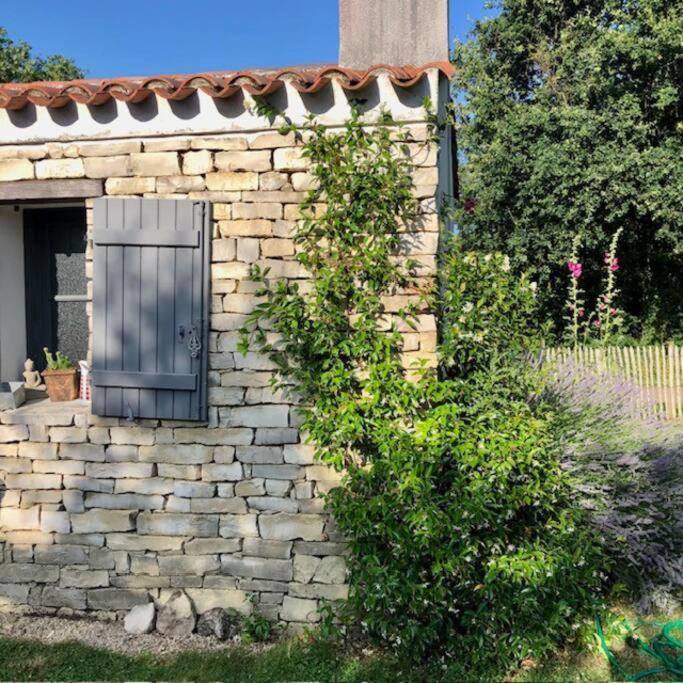 Maison Vendeenne A 5 Min Du Bord De Mer Saint-Hilaire-la-Forêt Exteriör bild