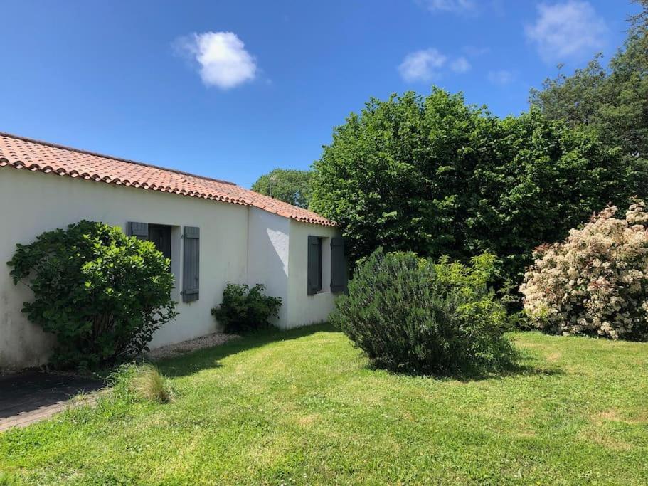 Maison Vendeenne A 5 Min Du Bord De Mer Saint-Hilaire-la-Forêt Exteriör bild