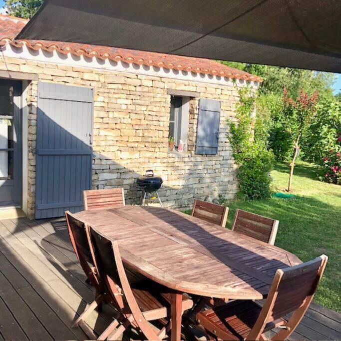 Maison Vendeenne A 5 Min Du Bord De Mer Saint-Hilaire-la-Forêt Exteriör bild